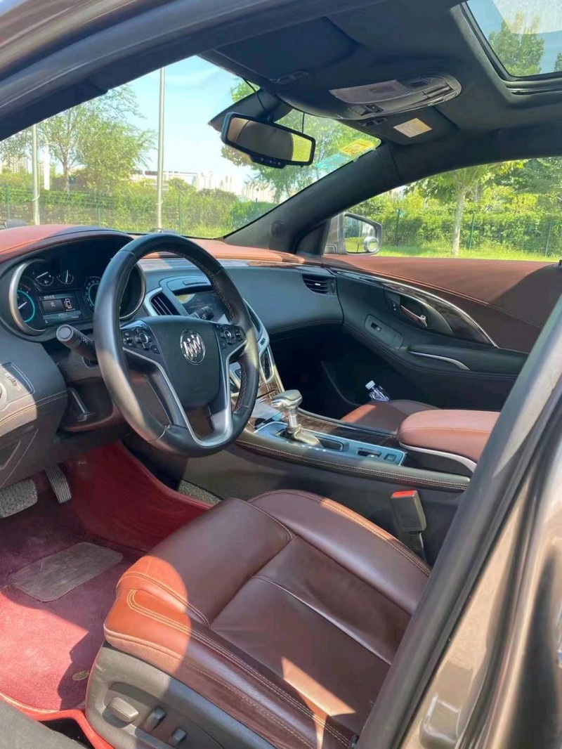 枣庄15年别克君越7