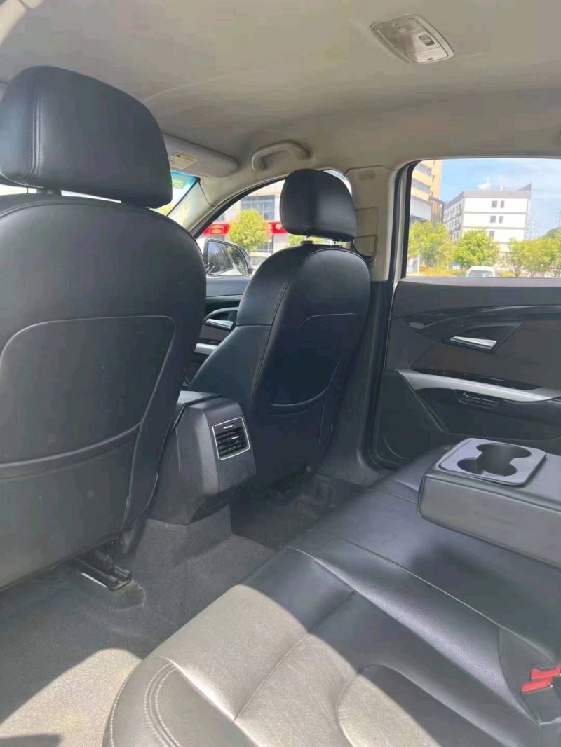 北京19年北汽绅宝D706