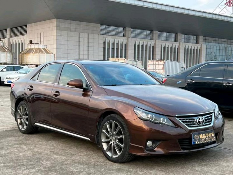 东莞12年丰田锐志3