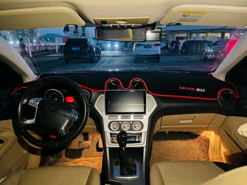 东莞11年福特蒙迪欧-致胜5