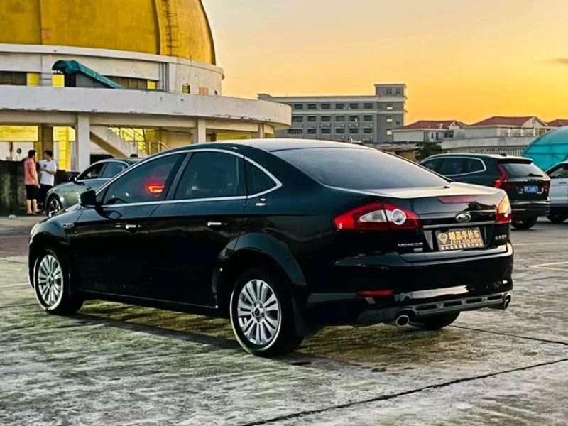 东莞11年福特蒙迪欧-致胜8