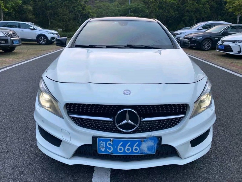 广州14年奔驰CLA1