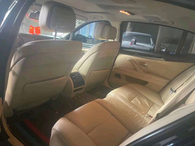 济南13年宝马5系4