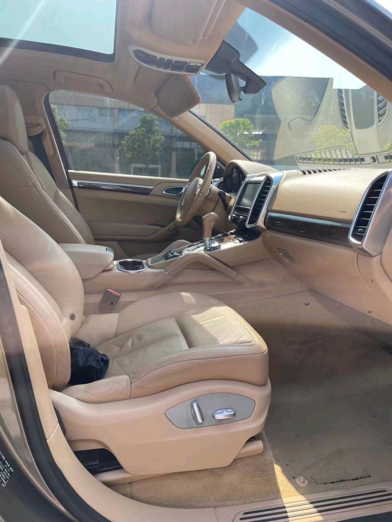 徐州14年保时捷卡宴6