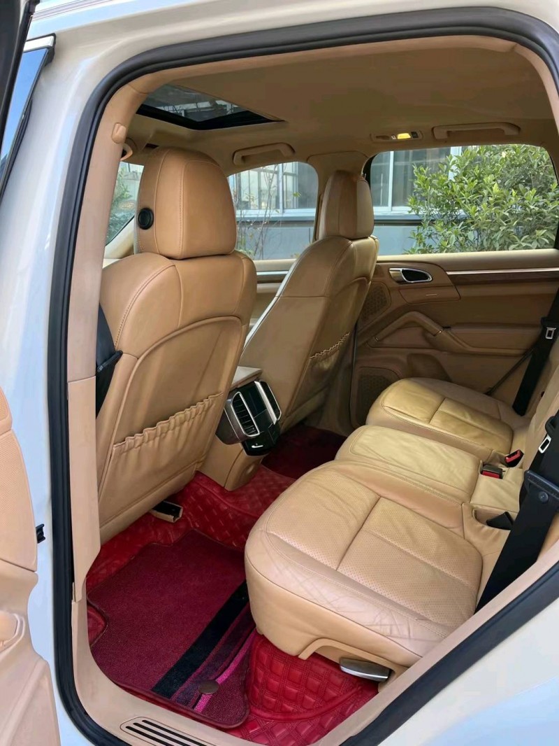 徐州13年保时捷卡宴5