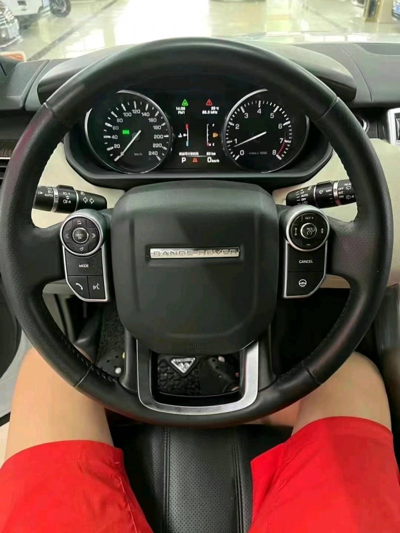 枣庄17年路虎揽胜运动5