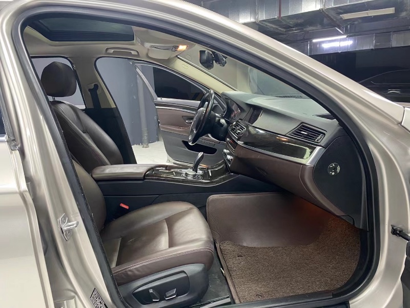 成都15年宝马5系5