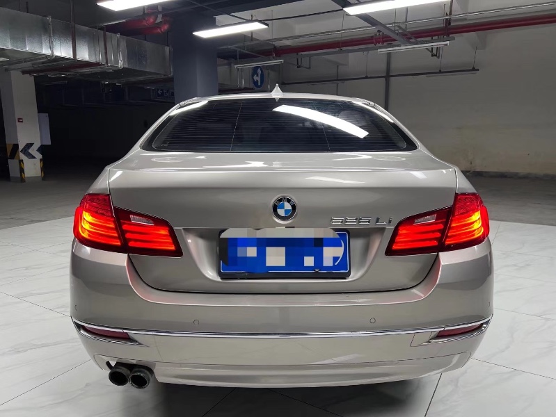 成都15年宝马5系4