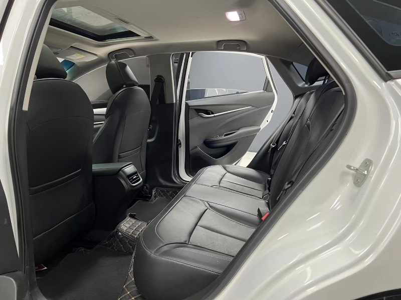 成都20年别克英朗8