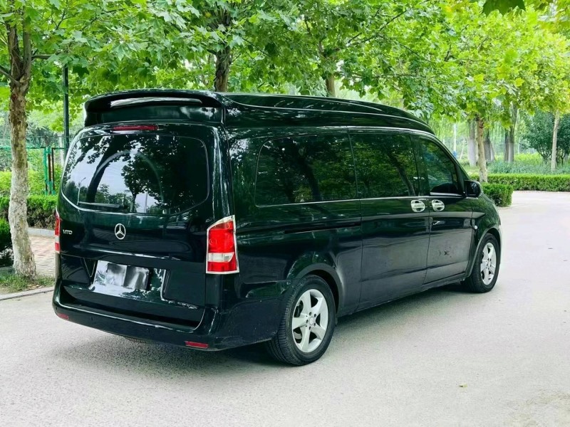 枣庄17年奔驰威霆3