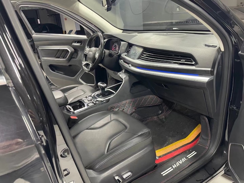 成都18年哈弗H68