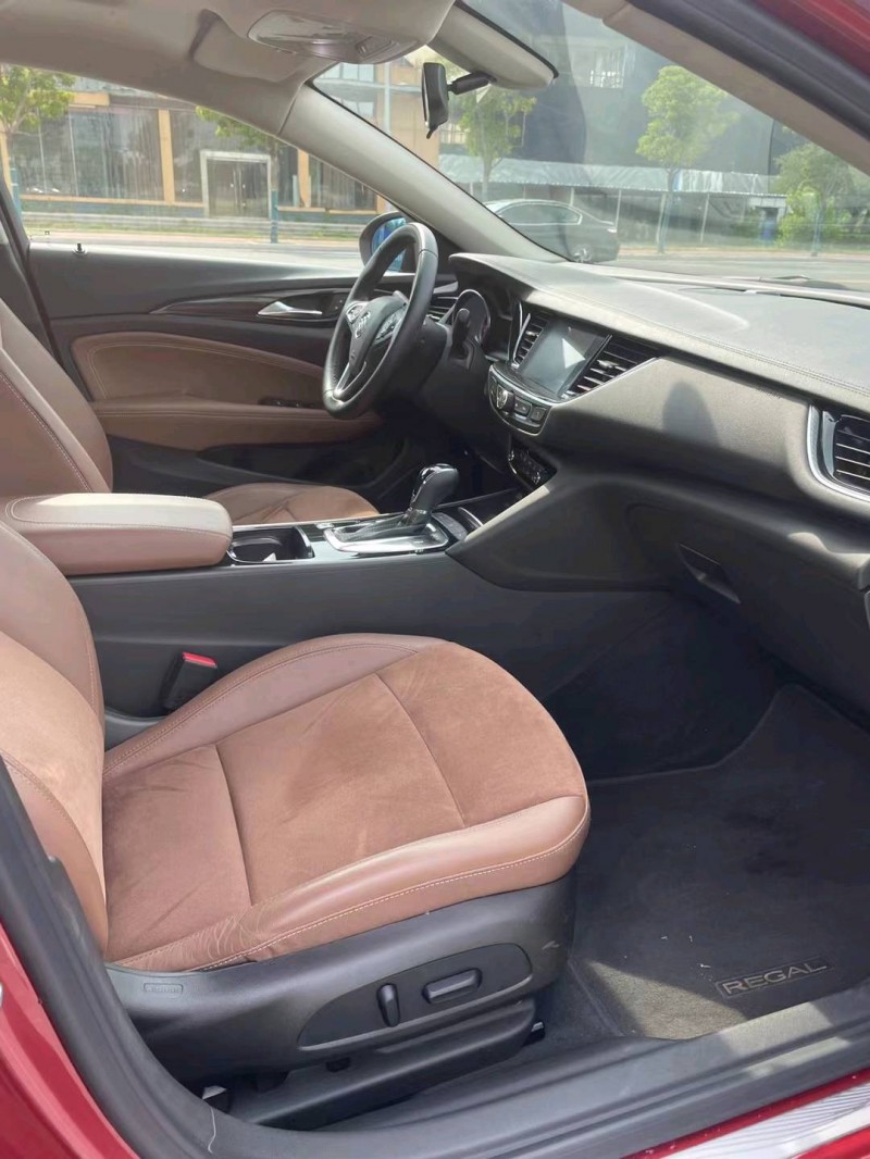 徐州19年别克君威5