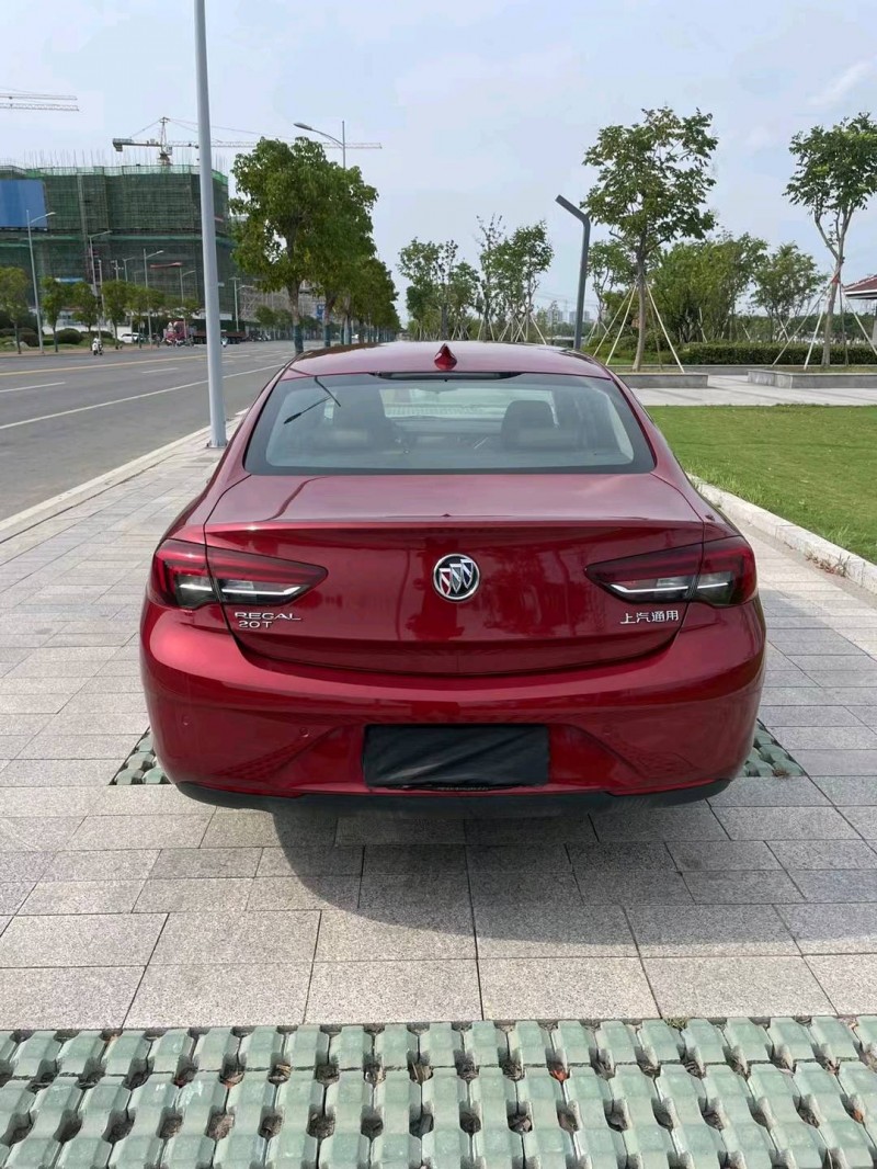 徐州19年别克君威8