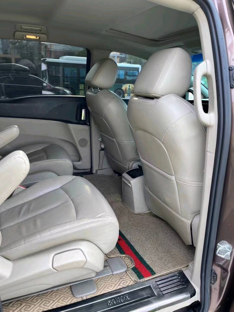 徐州19年别克GL84