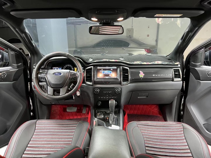 成都16年福特撼路者2