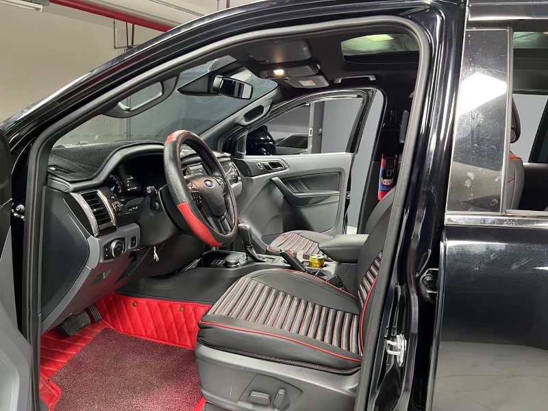 成都16年福特撼路者9