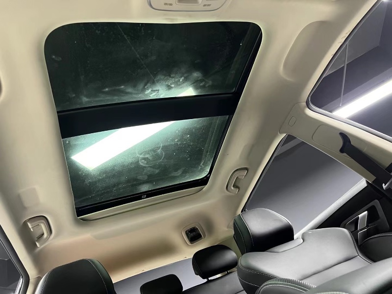 成都21年吉利博越3