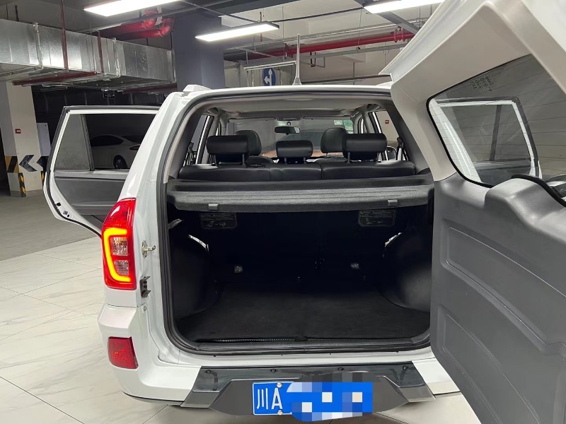 成都16年奇瑞瑞虎38