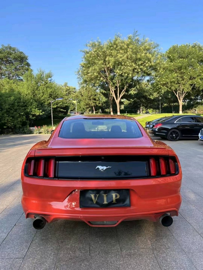 邢台16年福特野马5