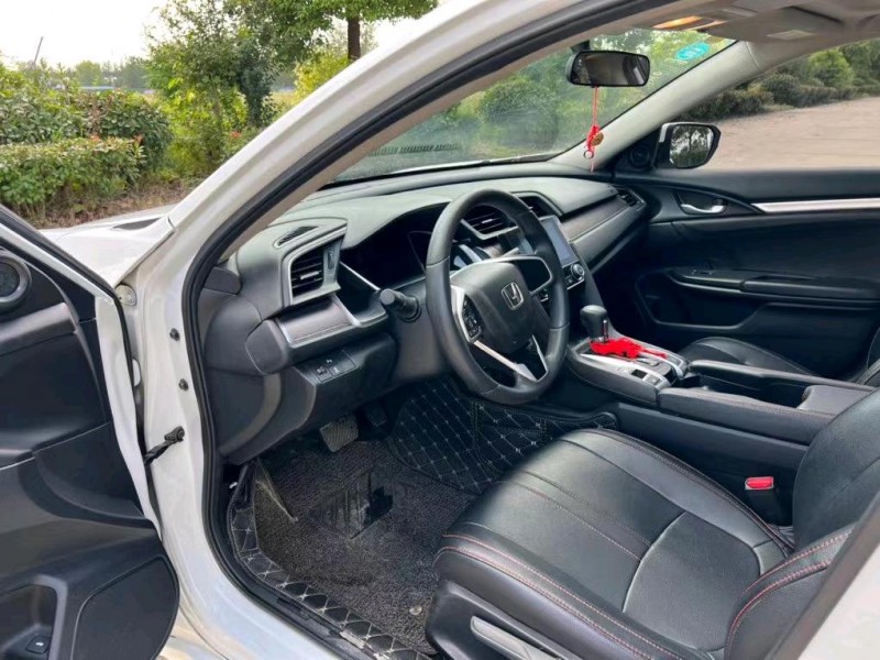 盐城17年本田思域3