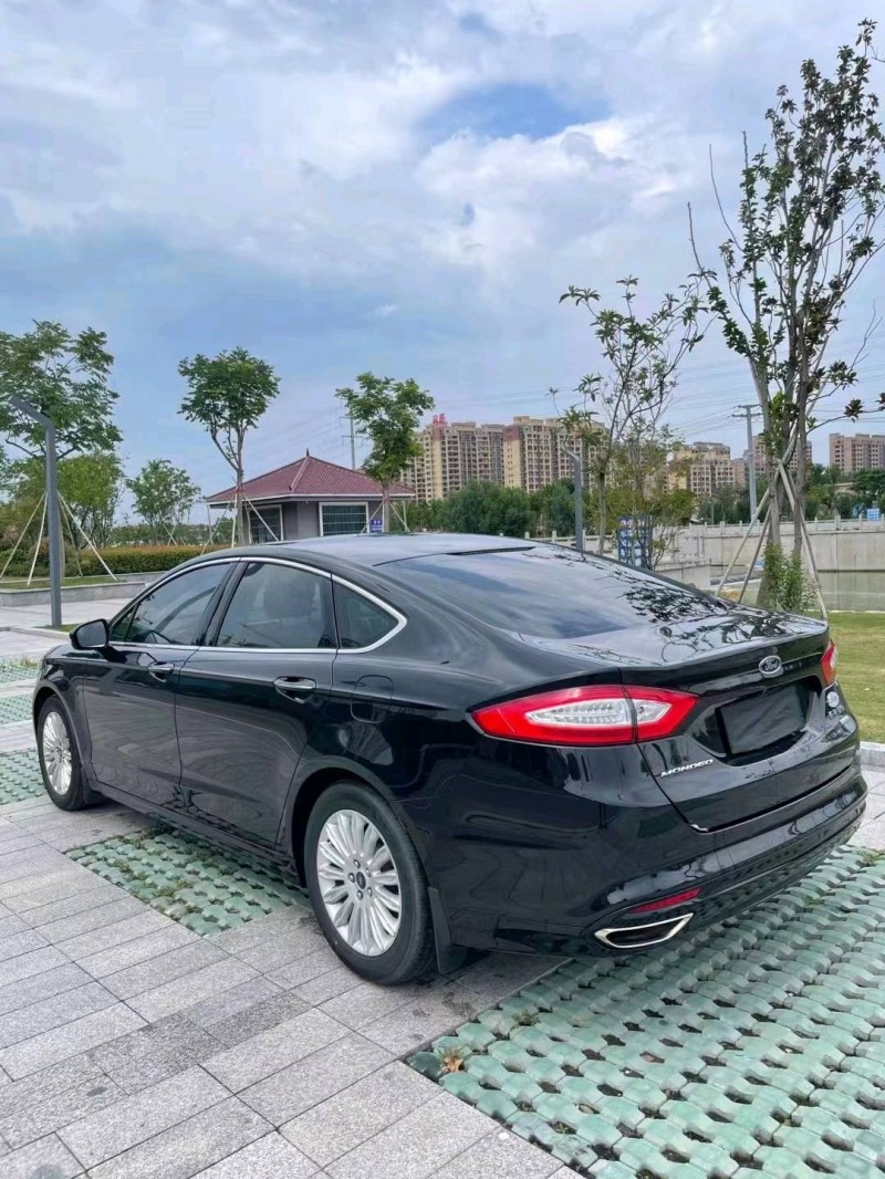 徐州17年福特蒙迪欧8