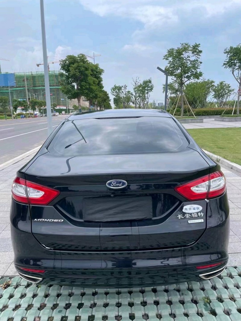 徐州17年福特蒙迪欧9