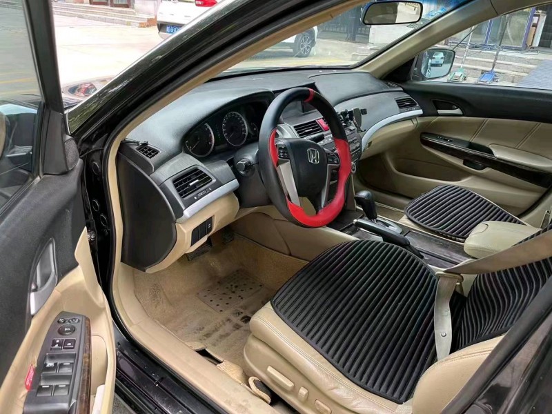 枣庄09年本田雅阁8