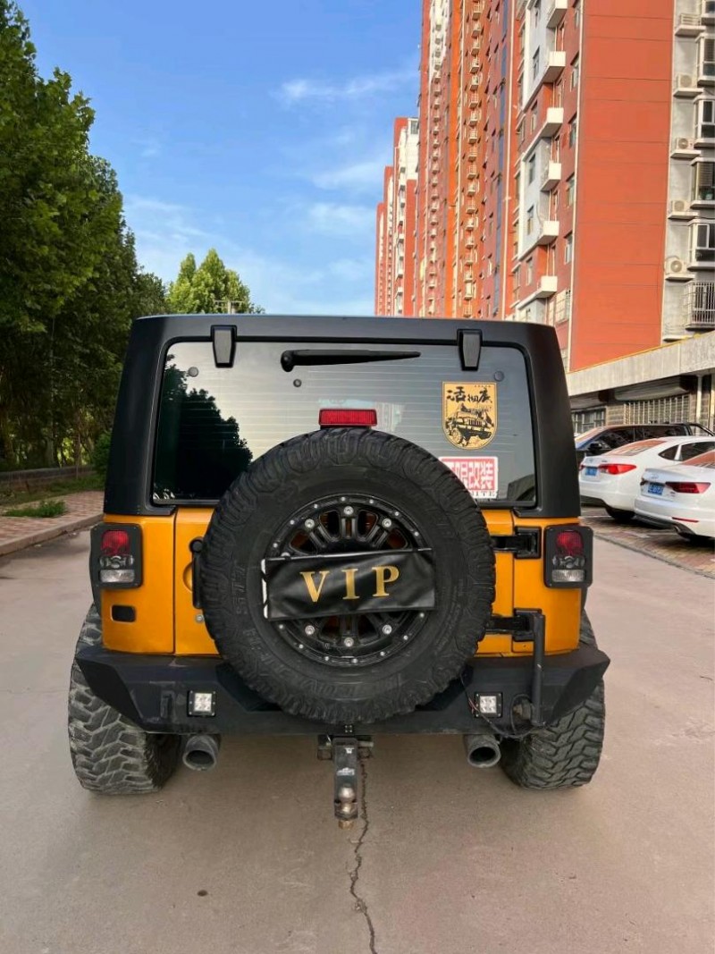 邢臺14年Jeep牧馬人1