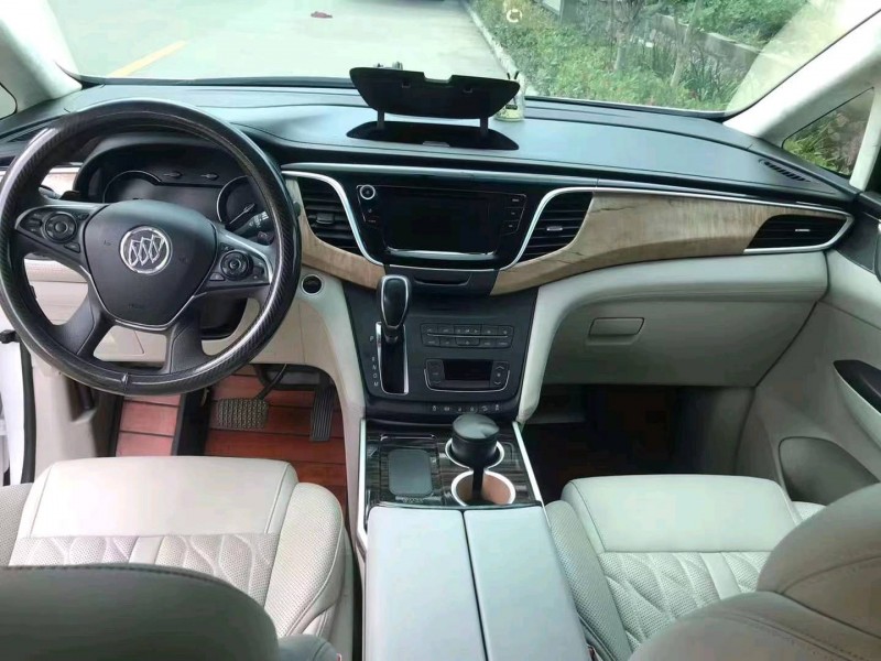 枣庄17年别克GL83