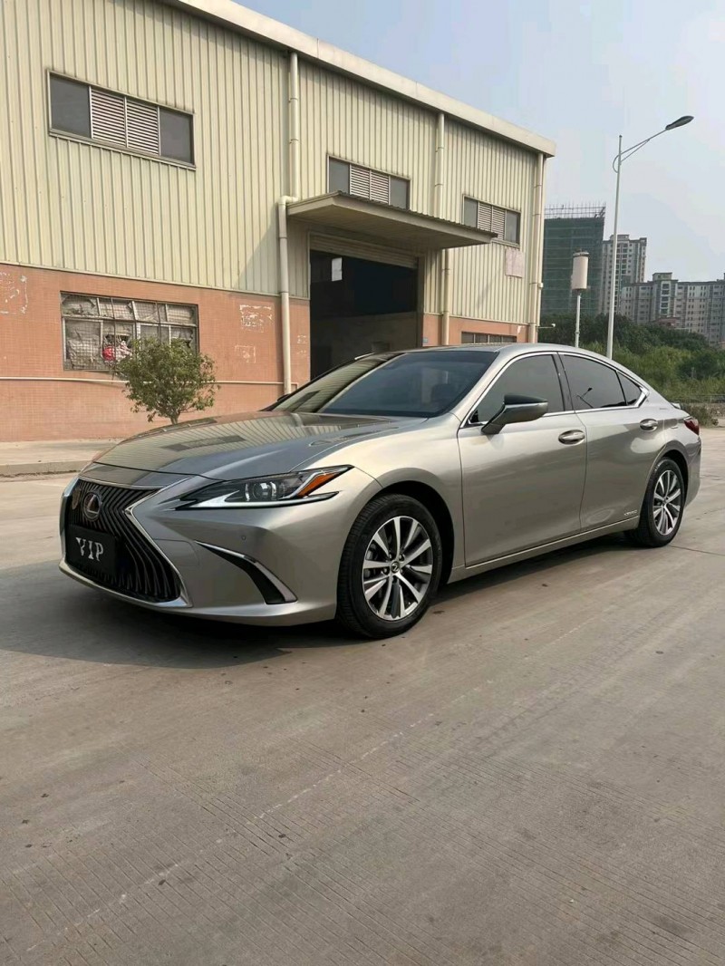 东莞19年雷克萨斯ES2