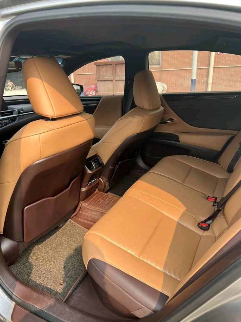 东莞19年雷克萨斯ES6