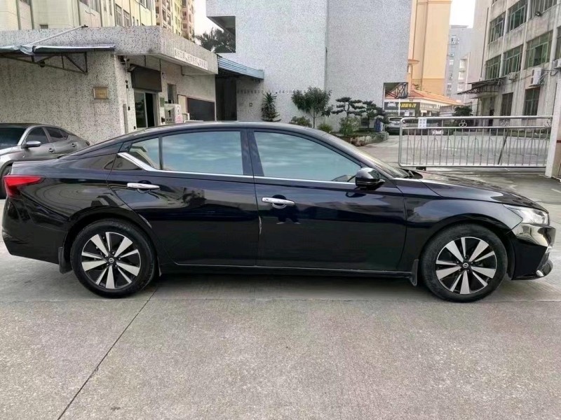 东莞21年日产天籁2