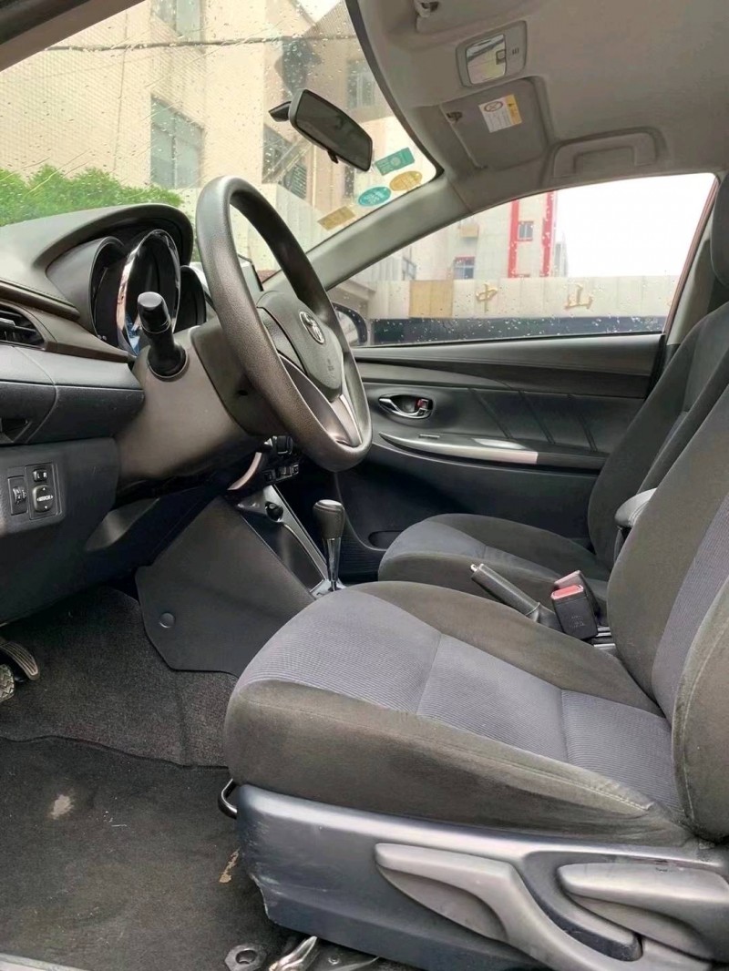 中山16年丰田YARiS L 致炫9