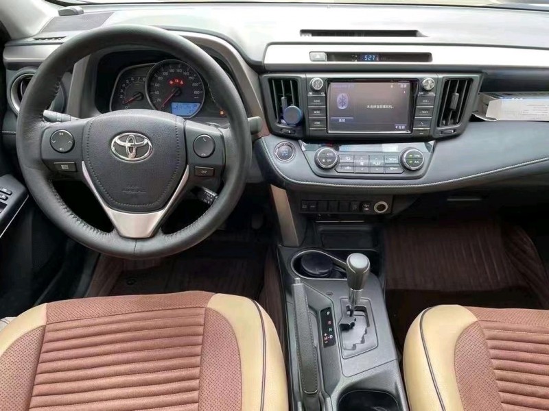 中山19年丰田RAV48