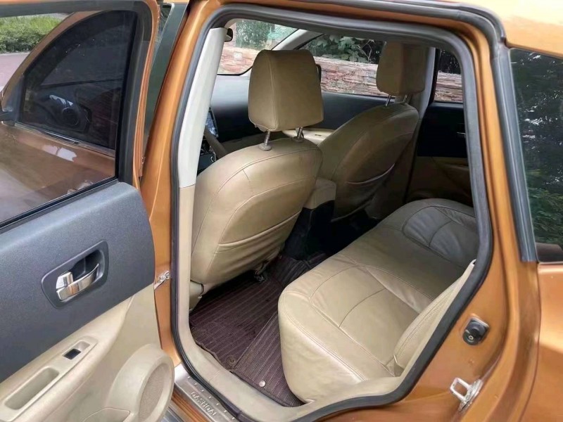 济宁13年日产逍客6