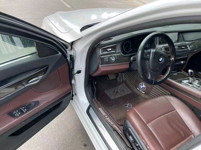 济宁15年宝马7系5