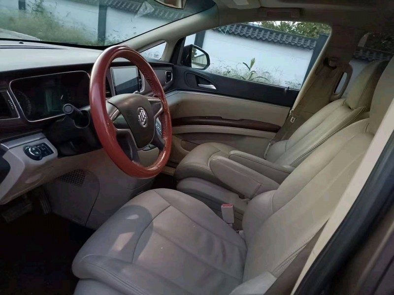 济宁14年别克GL84