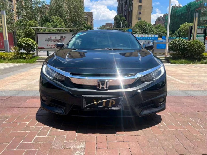 邵阳18年本田思域1