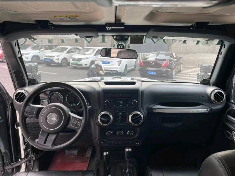 重慶12年Jeep牧馬人5