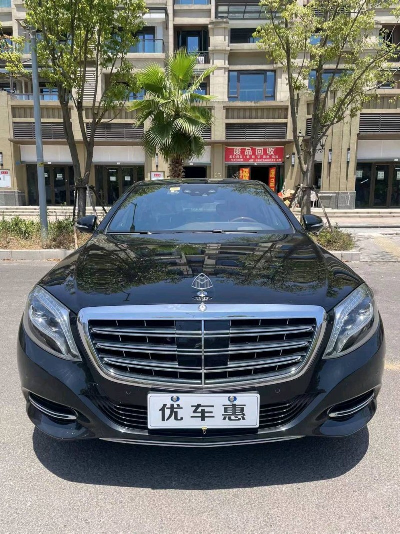 重庆16年奔驰迈巴赫S级9