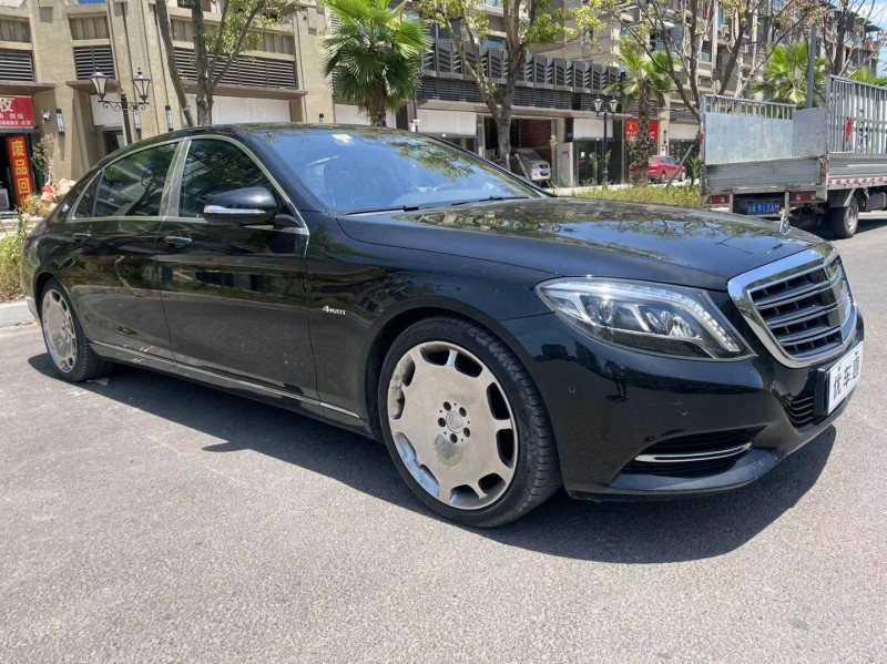 重庆16年奔驰迈巴赫S级7