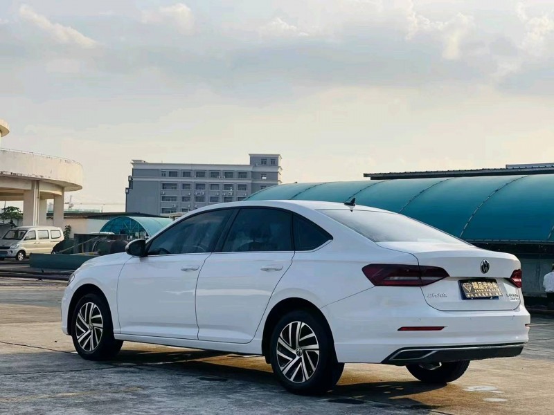 东莞22年大众朗逸7