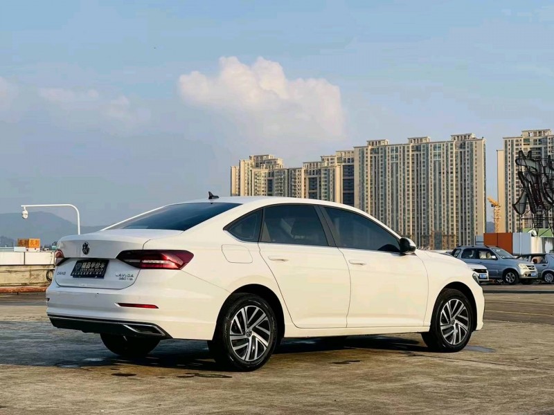 东莞22年大众朗逸8