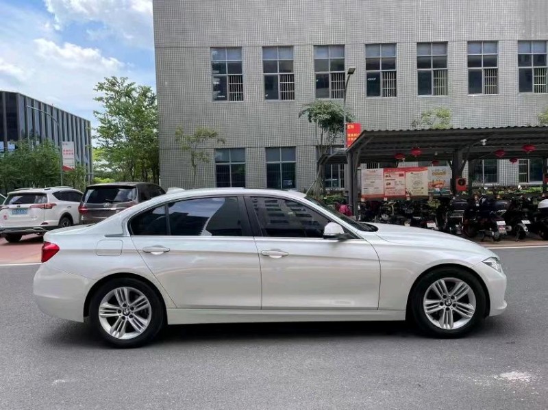 东莞17年宝马3系8