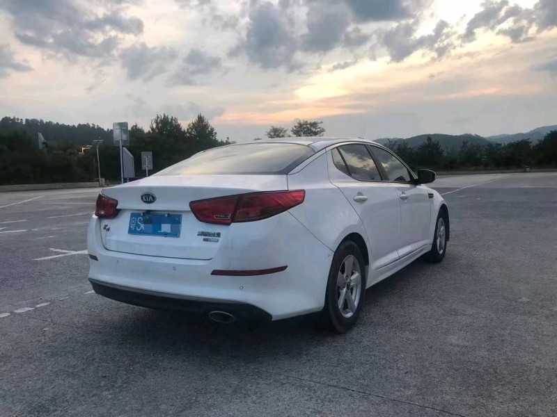 东莞16年起亚K57