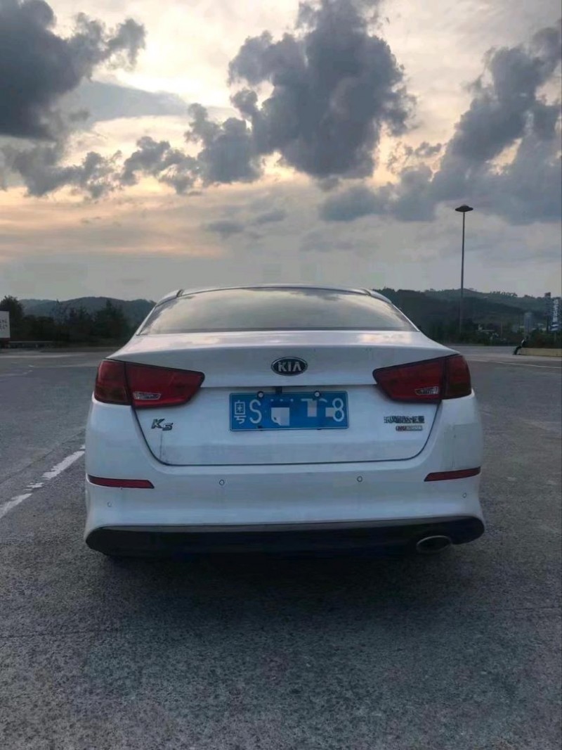 东莞16年起亚K59