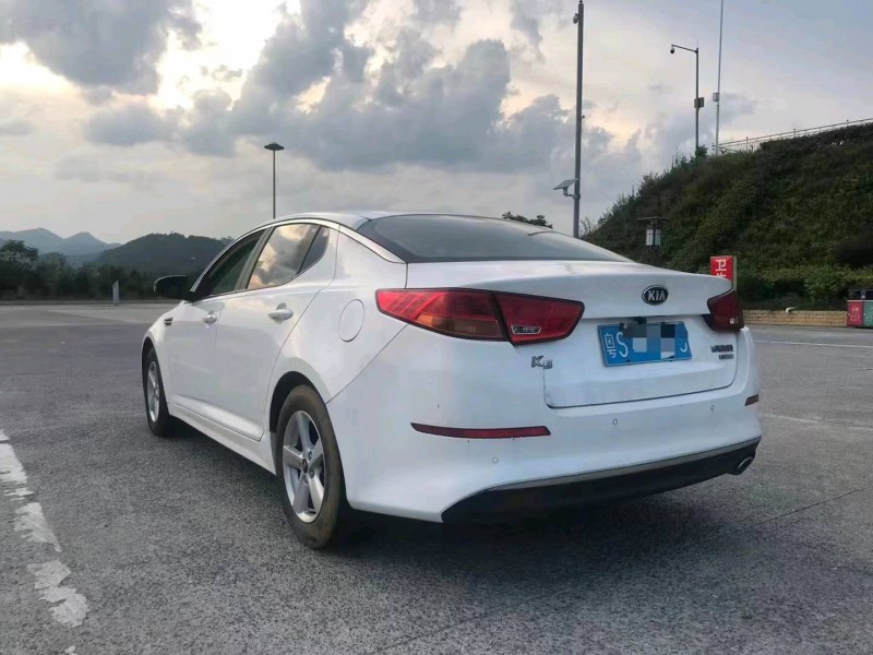 东莞16年起亚K58