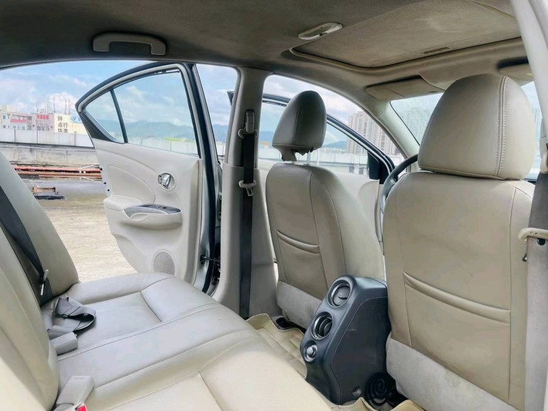 东莞12年日产阳光4