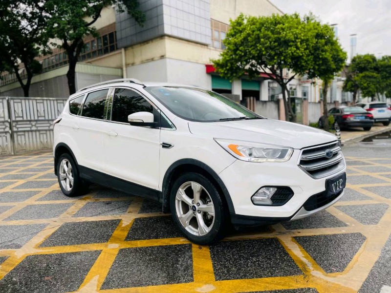 东莞17年福特翼虎2