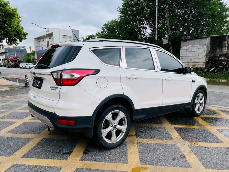 东莞17年福特翼虎7